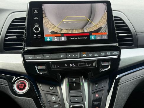 Used 2025 Honda Odyssey Touring image 20