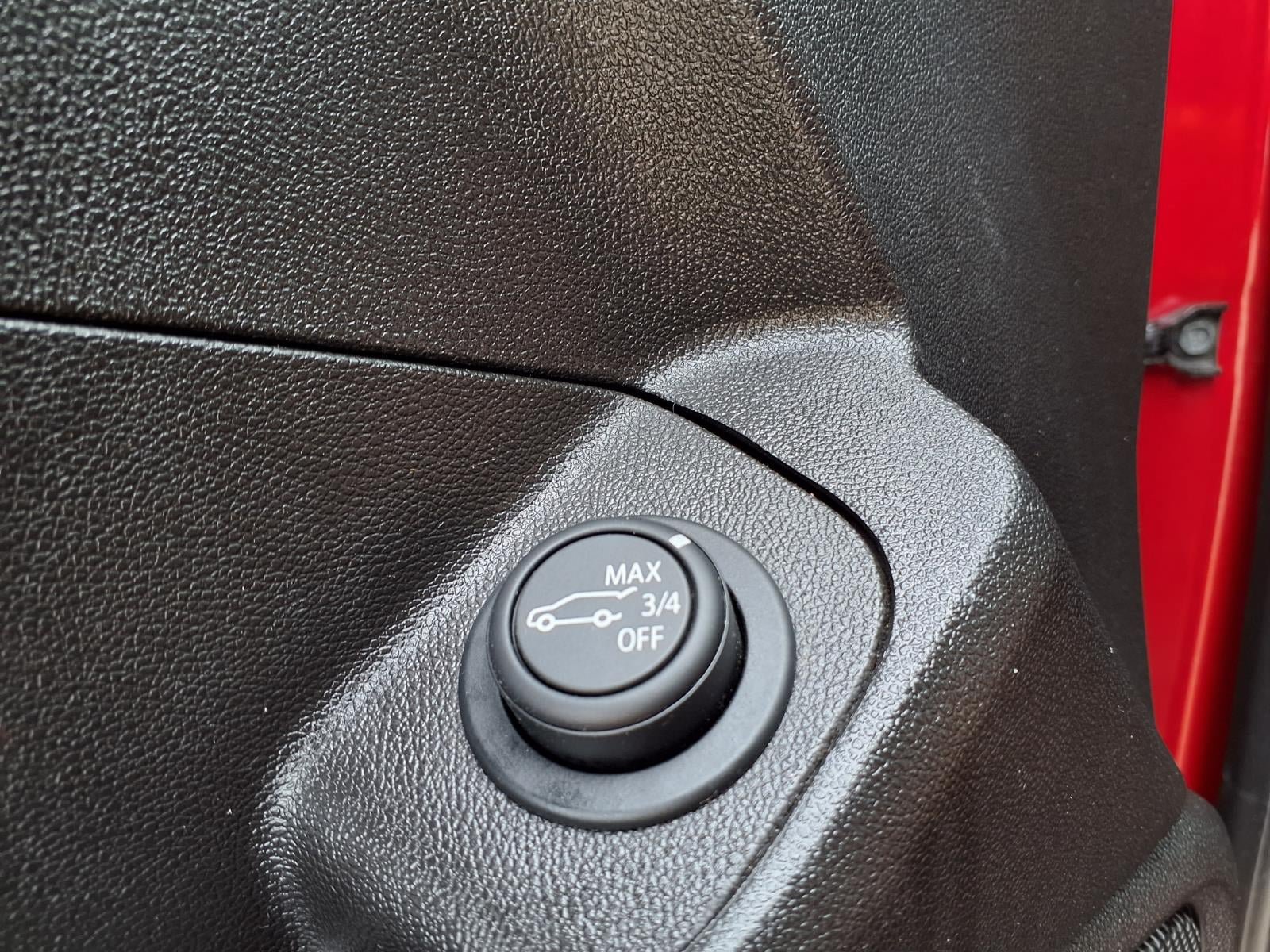 Used 2019 GMC Terrain SLT w/ Preferred Package FWD image 17