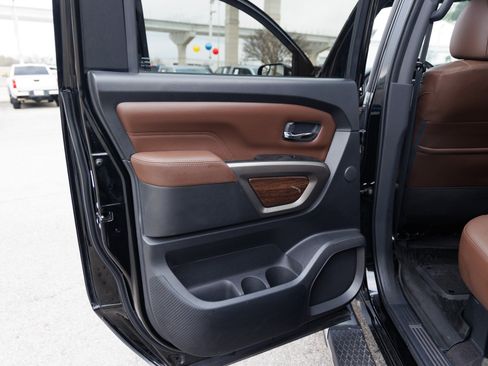 Used 2023 Nissan Titan Platinum Reserve w/ Moonroof Package image 47