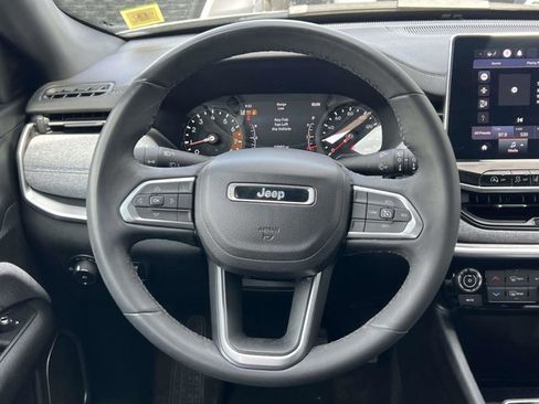 Certified 2023 Jeep Compass Latitude w/ Convenience Group AWD/4WD image 14
