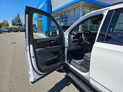 New 2026 Chevrolet Tahoe Z71 w/ Comfort Package AWD/4WD image 21