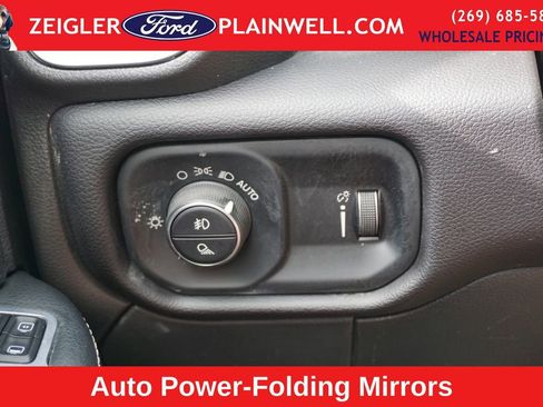 Used 2024 RAM 2500 Big Horn w/ Off Road Package AWD/4WD image 27