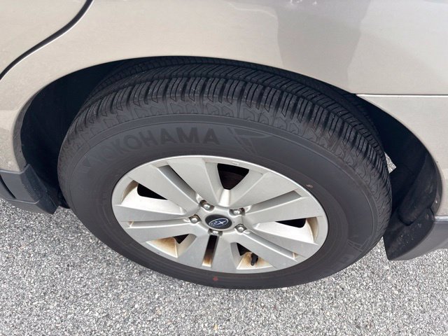 Used 2018 Subaru Outback 2.5i Premium AWD/4WD image 6
