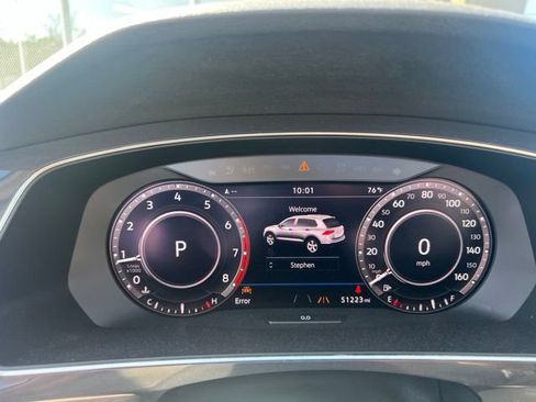 Used 2019 Volkswagen Tiguan SEL Premium AWD/4WD image 4