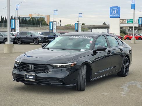 Certified 2025 Honda Accord Sport image 8