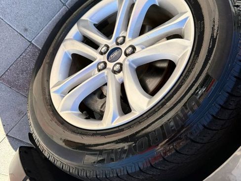 Used 2019 Ford Edge SEL FWD image 29