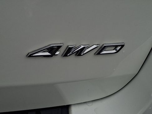 Certified 2021 Ford Explorer XLT w/ Equipment Group 202A image 34