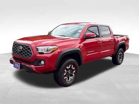 Used 2022 Toyota Tacoma TRD Off-Road AWD/4WD image 4