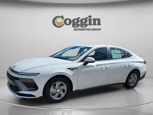 New 2026 Hyundai Sonata SE image 1