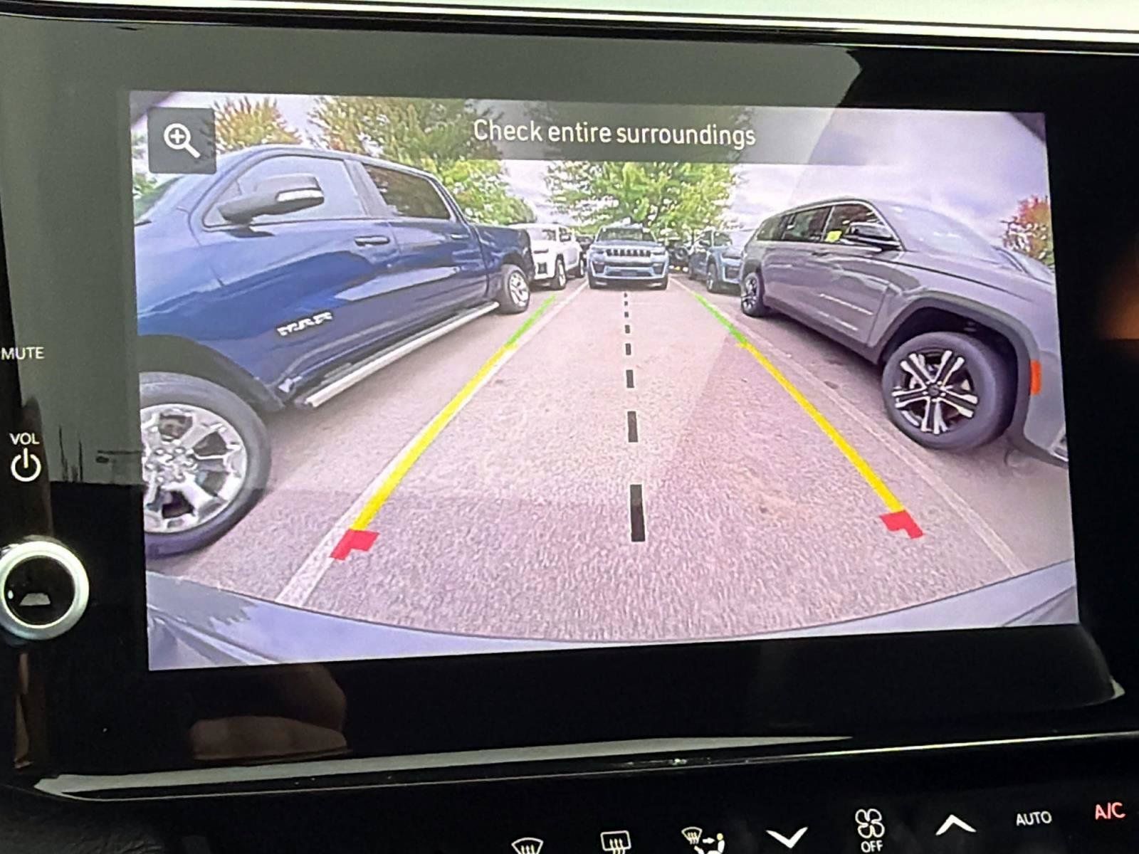 New 2027 Jeep Grand Cherokee Limited AWD/4WD image 15