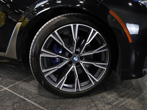 Used 2020 BMW X7 M50i w/ Dynamic Handling Package image 10