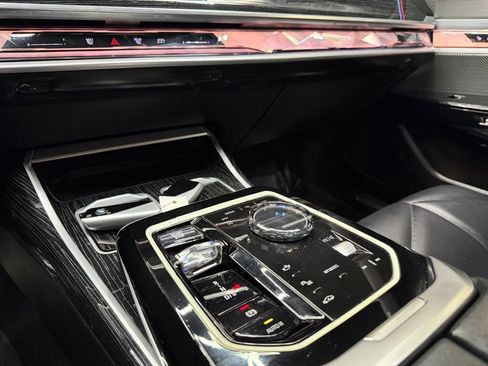 Used 2023 BMW 740i w/ Parking Assistance Package RWD image 26