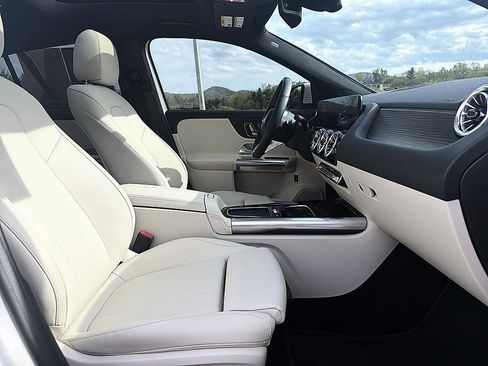 Used 2026 Mercedes-Benz GLA 250 4MATIC image 19