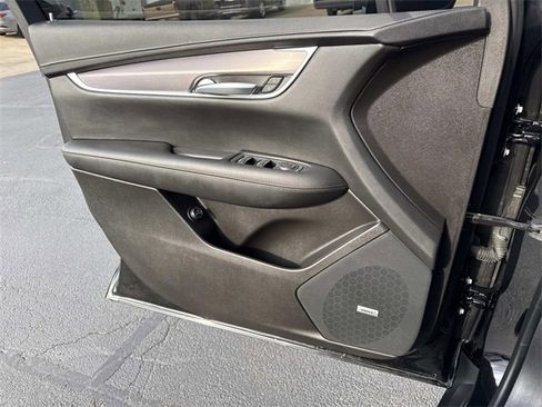 Used 2021 Cadillac XT5 Luxury image 9