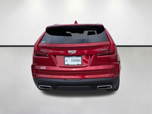 Used 2024 Cadillac XT4 Premium Luxury w/ Cold Weather Package FWD image 5