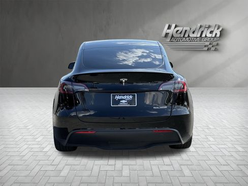 Used 2024 Tesla Model Y Performance AWD/4WD image 10
