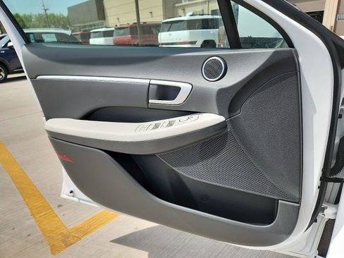 New 2025 Hyundai Sonata SEL FWD image 13