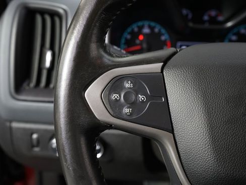 Used 2015 Chevrolet Colorado Z71 AWD/4WD image 34