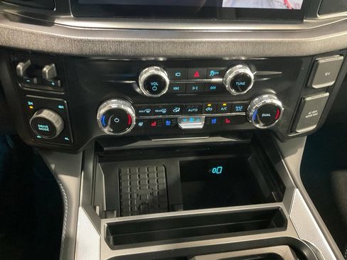 Used 2026 Ford F250 Platinum w/ FX4 Off-Road Package AWD/4WD image 20