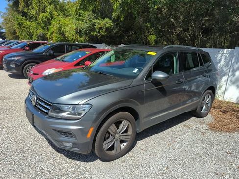 Used 2020 Volkswagen Tiguan SEL w/ Tiguan Two-Row MDO Package AWD/4WD image 2