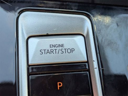 Certified 2024 Volkswagen Atlas Cross Sport SEL R-Line image 37