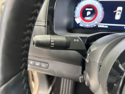 Certified 2024 Nissan Pathfinder Platinum AWD/4WD image 23