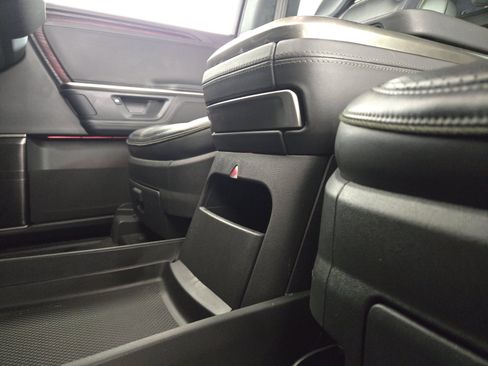 Used 2025 Rivian R1S Adventure AWD/4WD image 33