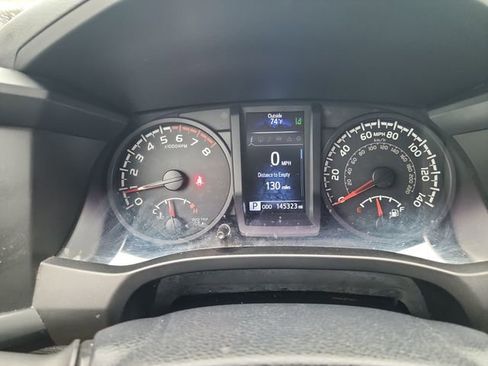 Used 2018 Toyota Tacoma SR w/ SR Convenience Package RWD image 15