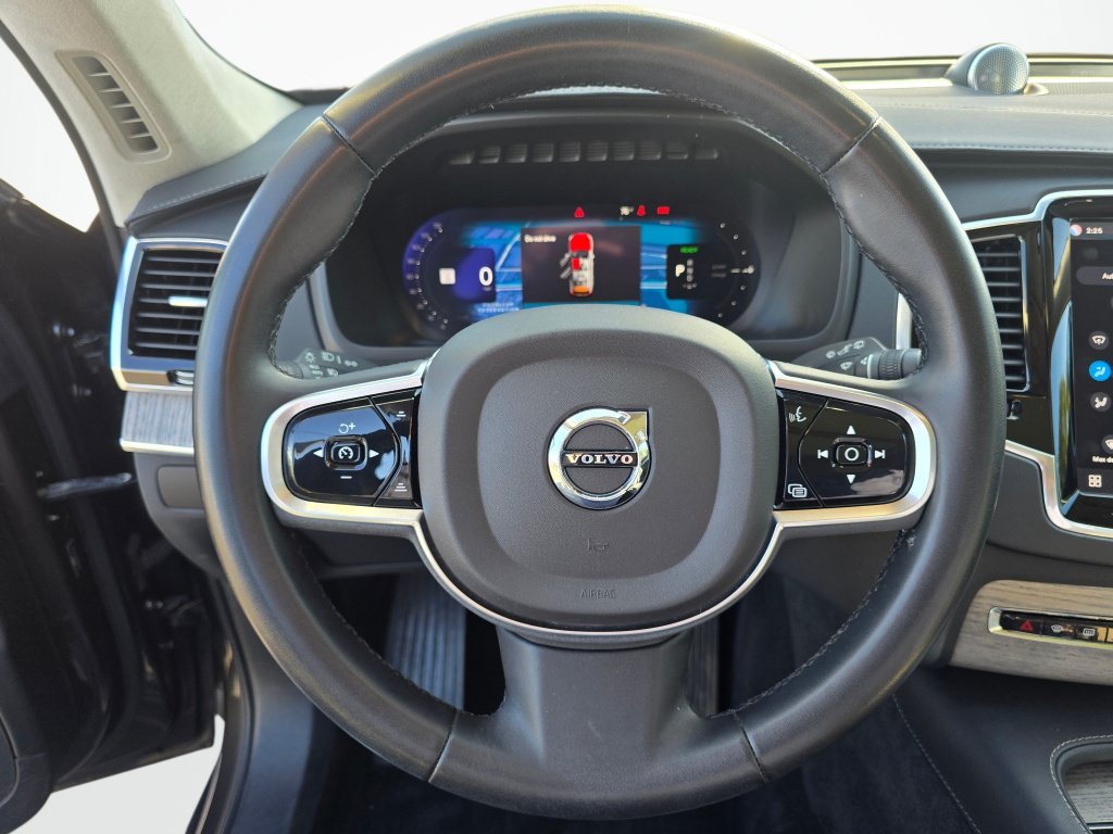 Used 2023 Volvo XC90 T8 Ultimate w/ Lounge Package AWD/4WD image 14