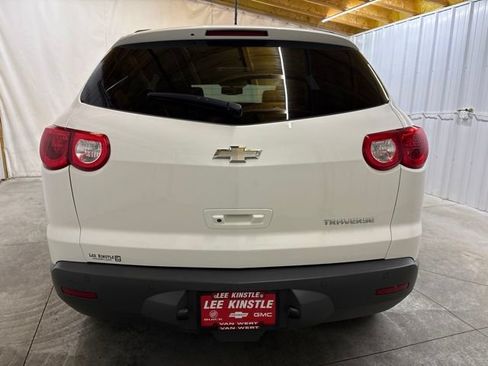 Used 2012 Chevrolet Traverse LT FWD image 7