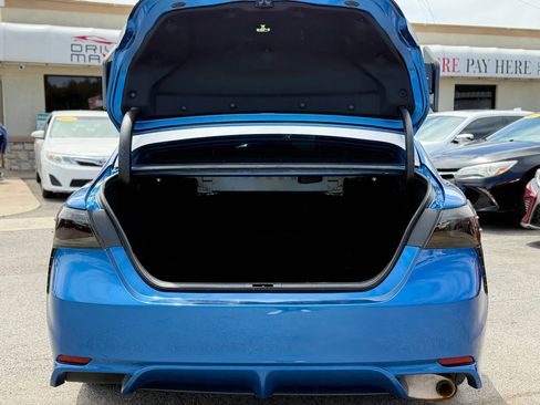 Used 2020 Toyota Camry SE image 7