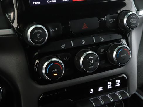 Used 2022 RAM 1500 Big Horn image 14