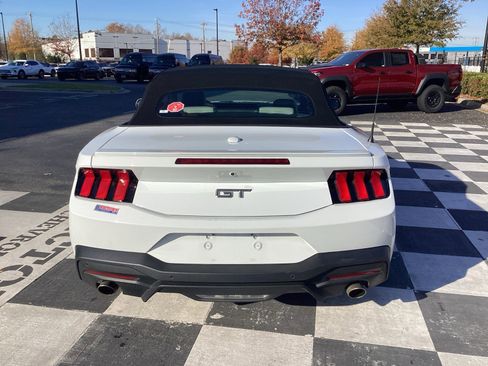 Used 2024 Ford Mustang GT Premium image 3