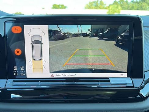 New 2026 Volkswagen Atlas Peak Edition image 23