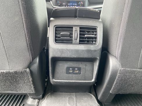 Used 2023 Nissan Rogue SV FWD image 49