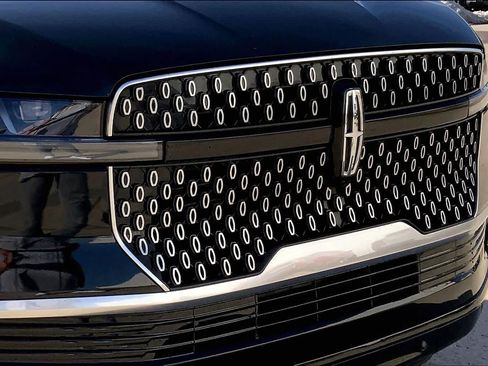 Certified 2025 Lincoln Navigator Reserve AWD/4WD image 56