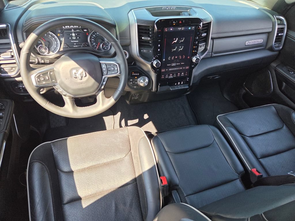 Used 2025 RAM 1500 Laramie AWD/4WD image 7