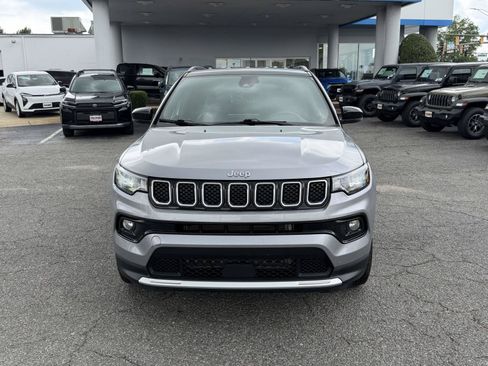 Used 2024 Jeep Compass Limited AWD/4WD image 8