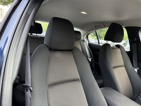 Used 2022 MAZDA MAZDA3 s image 28
