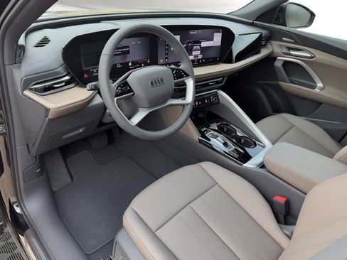 New 2026 Audi Q5 Premium AWD/4WD image 4