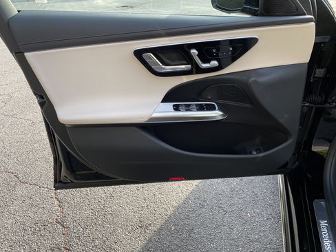 New 2026 Mercedes-Benz E 350 4MATIC Sedan image 17
