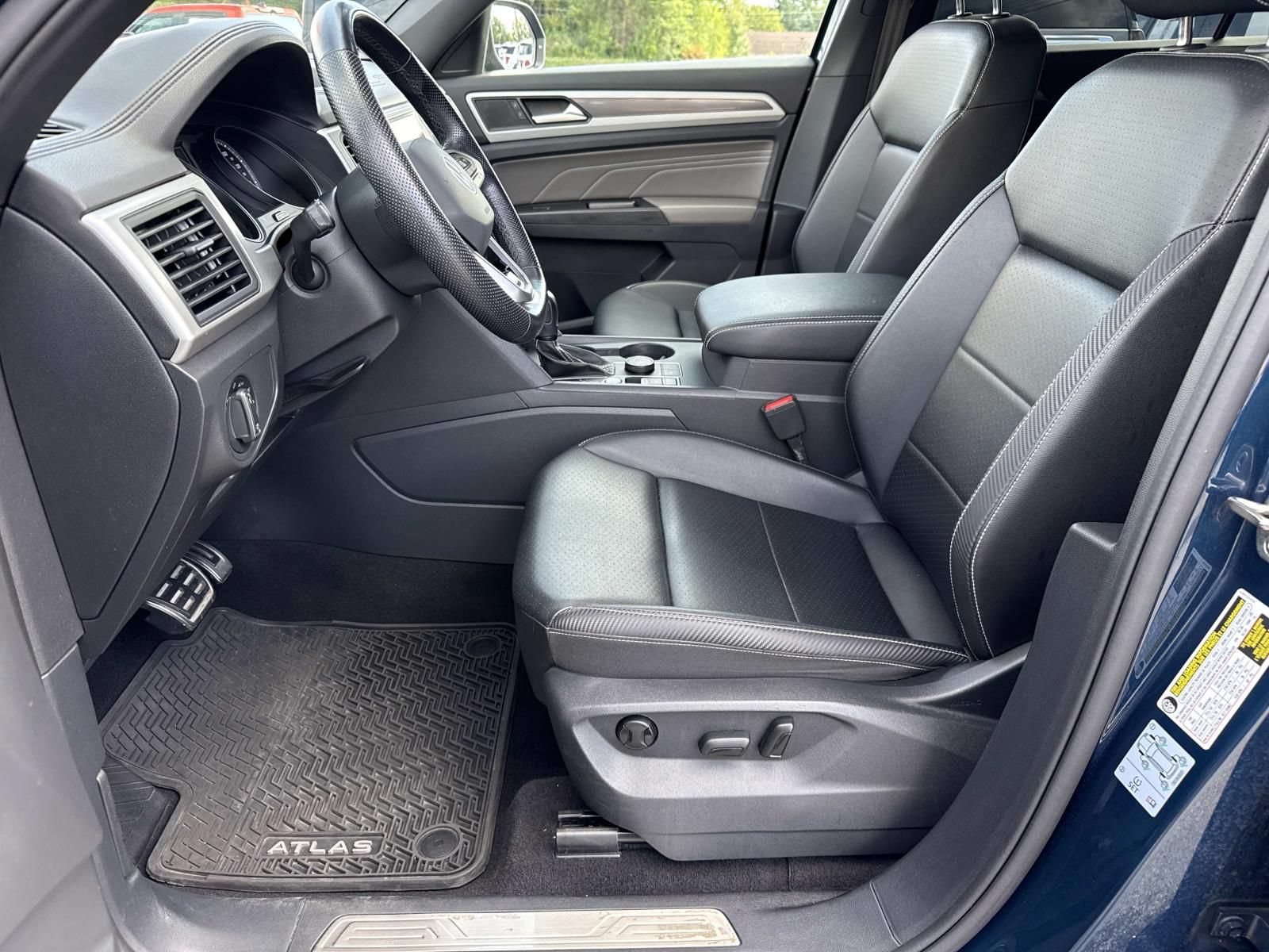 Used 2021 Volkswagen Atlas Cross Sport SE AWD/4WD image 29