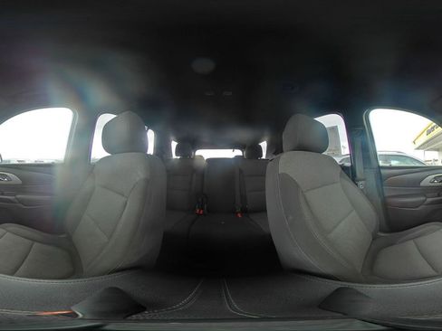 Used 2023 Chevrolet Traverse LT FWD image 43
