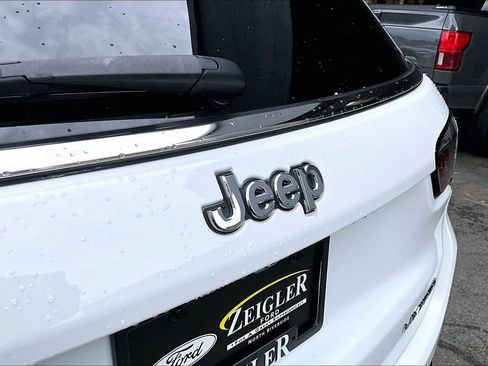 Used 2023 Jeep Compass Limited AWD/4WD image 30