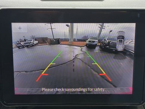 Used 2021 Ford Explorer XLT w/ Equipment Group 202A image 19