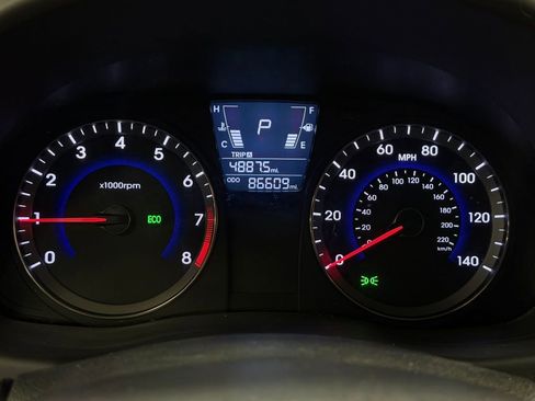 Used 2013 Hyundai Accent GLS image 18