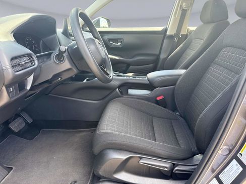 Certified 2025 Honda HR-V LX image 18