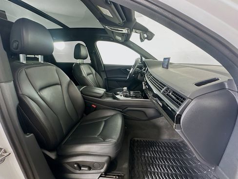 Used 2017 Audi Q7 3.0T Premium Plus w/ Premium Plus Package image 33