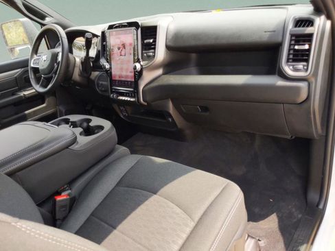 New 2026 RAM 2500 Tradesman AWD/4WD image 31