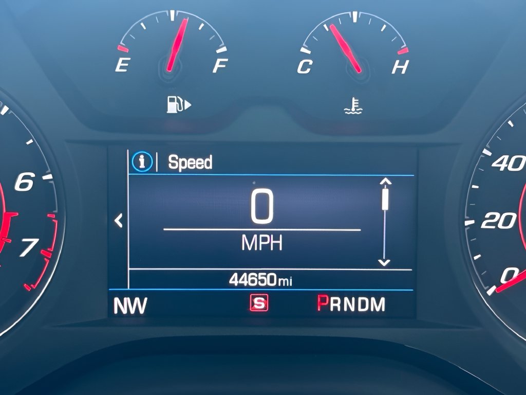 Used 2022 Chevrolet Camaro LT w/ Technology Package RWD image 19